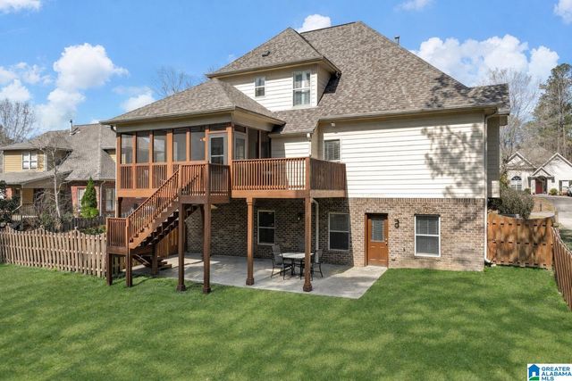 565 PARK LAKE LANE, Helena, AL 35080