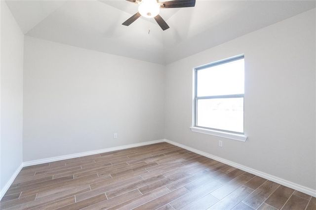 9305 NW 115th Terrace, Yukon, OK 73099