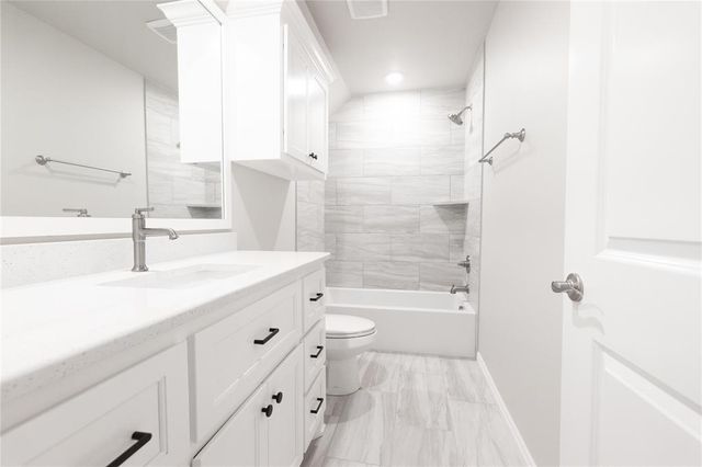 9305 NW 115th Terrace, Yukon, OK 73099