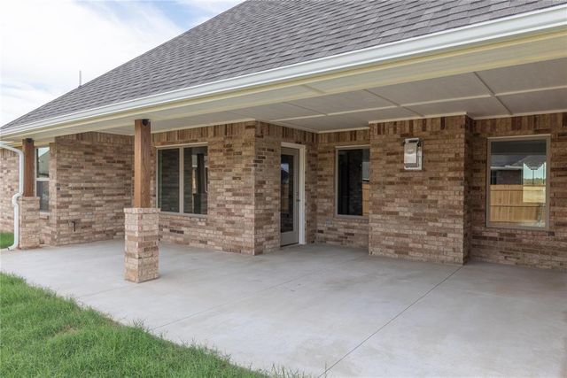 9305 NW 115th Terrace, Yukon, OK 73099
