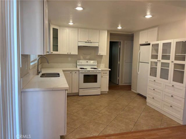 471 Whitney, Hemet, CA 92543