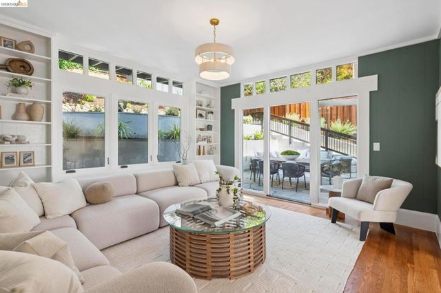 1001 Cragmont Ave, Berkeley, CA 94708