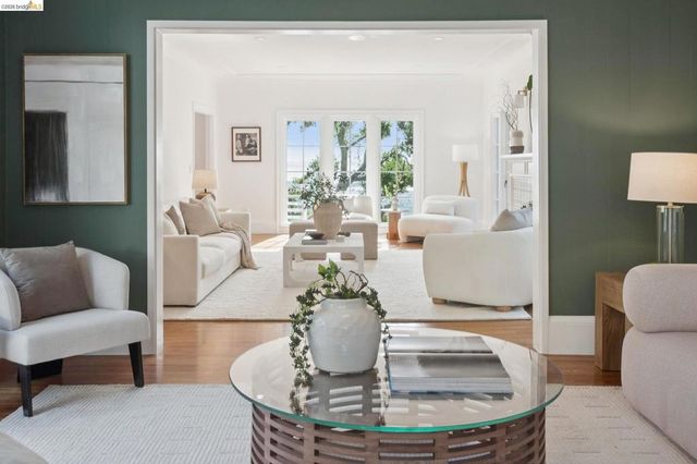 1001 Cragmont Ave, Berkeley, CA 94708