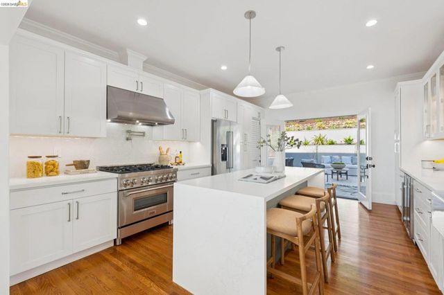 1001 Cragmont Ave, Berkeley, CA 94708