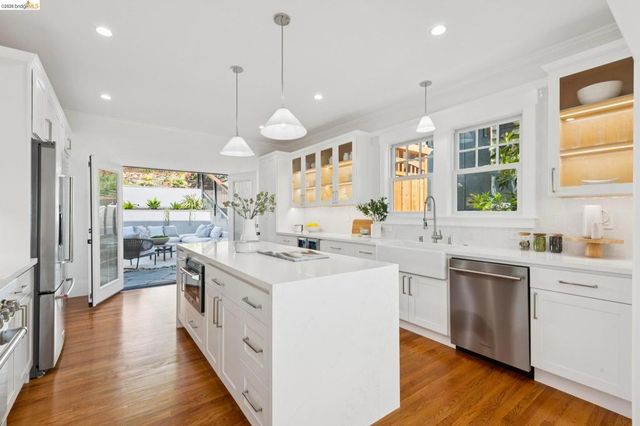 1001 Cragmont Ave, Berkeley, CA 94708