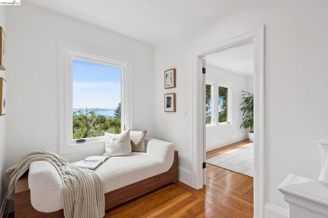 1001 Cragmont Ave, Berkeley, CA 94708