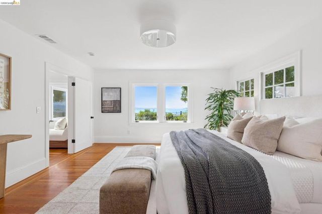 1001 Cragmont Ave, Berkeley, CA 94708