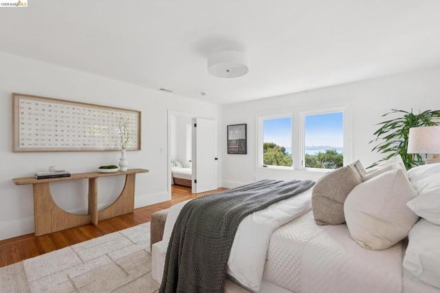 1001 Cragmont Ave, Berkeley, CA 94708