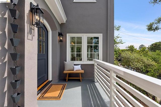 1001 Cragmont Ave, Berkeley, CA 94708