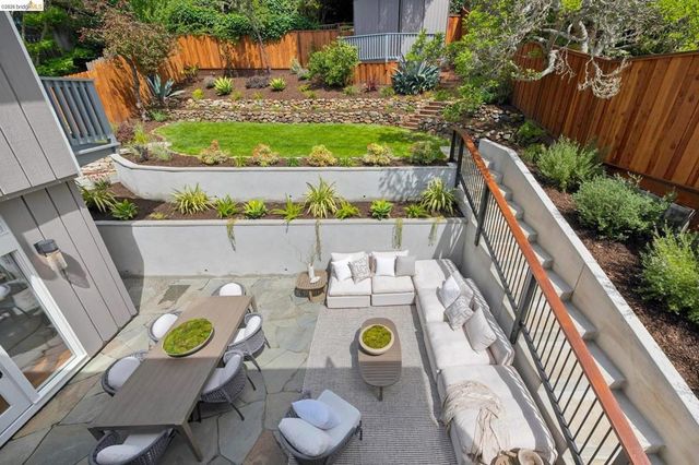 1001 Cragmont Ave, Berkeley, CA 94708