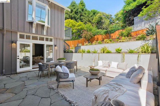 1001 Cragmont Ave, Berkeley, CA 94708