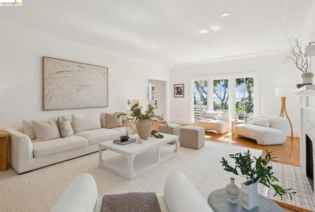 1001 Cragmont Ave, Berkeley, CA 94708