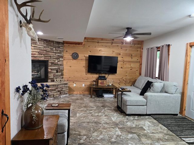 1720 E Road Five, Edgerton, WI 53534