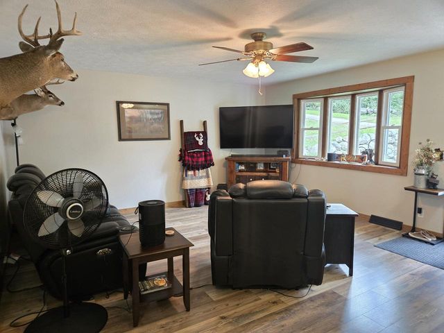1720 E Road Five, Edgerton, WI 53534