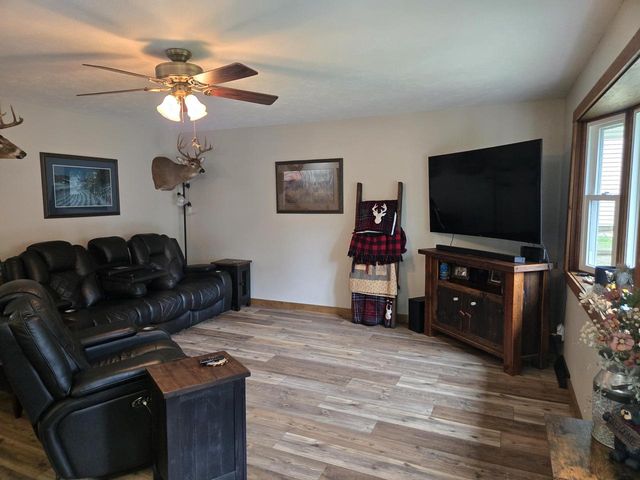 1720 E Road Five, Edgerton, WI 53534