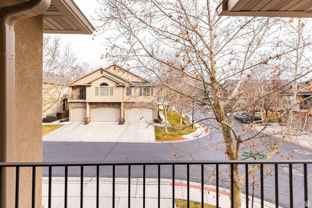 4594 S RED SAGE CT, Salt Lake City, UT 84107