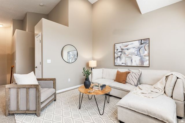 4594 S RED SAGE CT, Salt Lake City, UT 84107