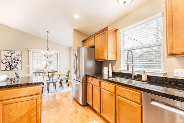 4594 S RED SAGE CT, Salt Lake City, UT 84107