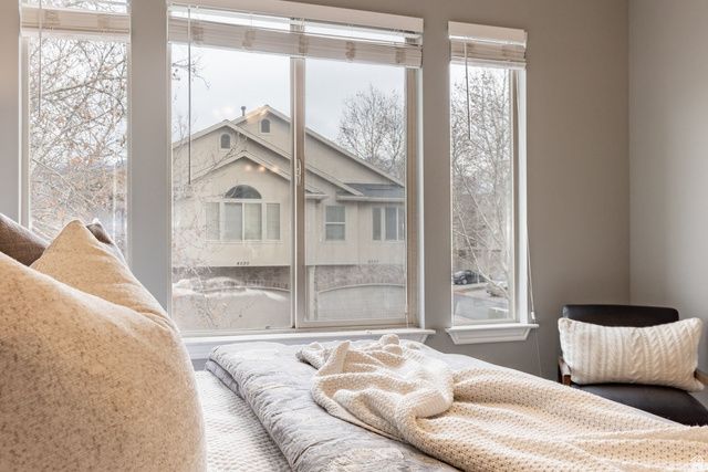 4594 S RED SAGE CT, Salt Lake City, UT 84107