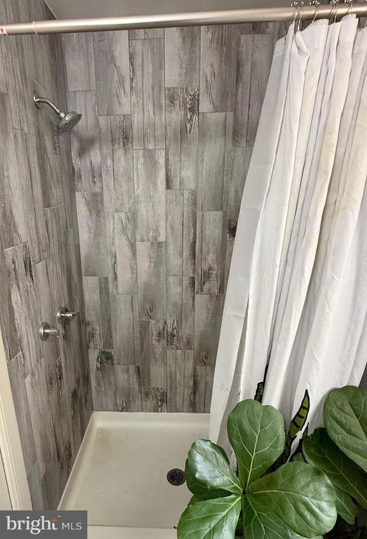 Image 24 of property listing at 659 PORTLAND ST, Baltimore, MD 21230