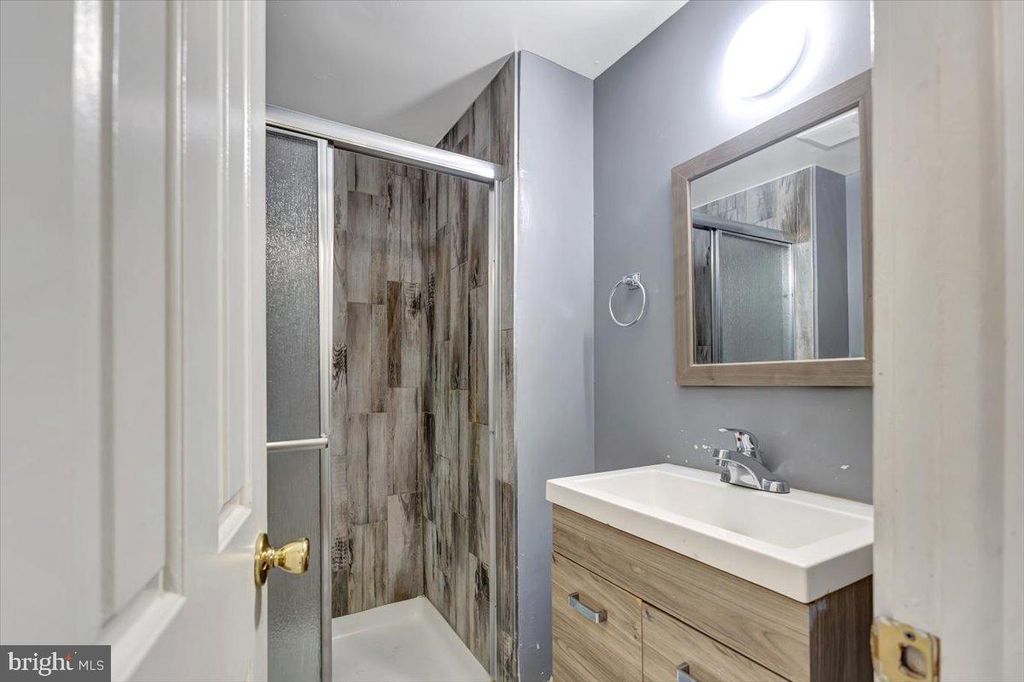 Image 25 of property listing at 659 PORTLAND ST, Baltimore, MD 21230