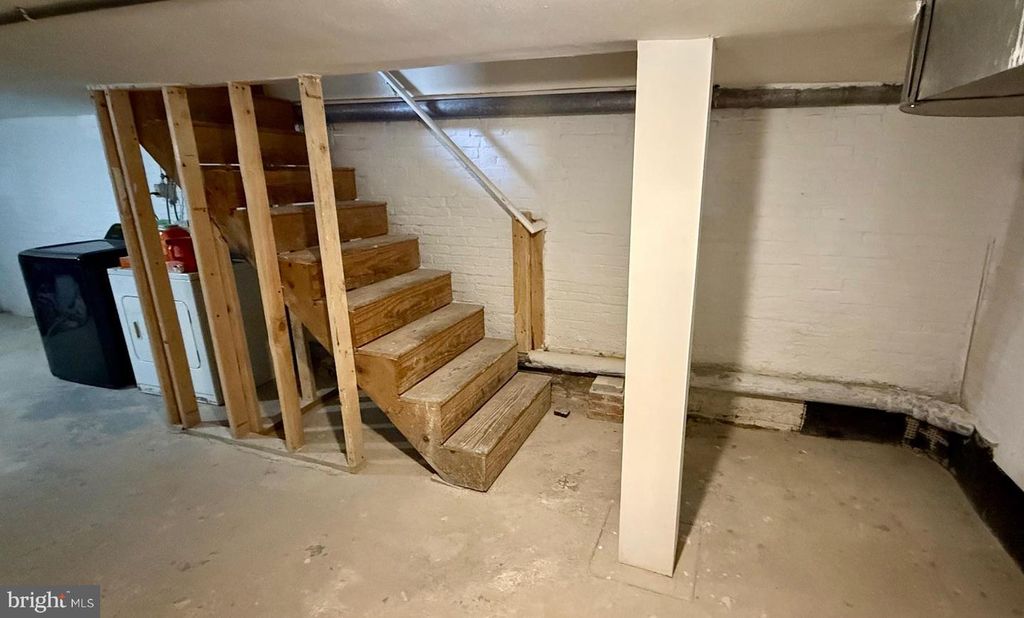 Image 29 of property listing at 659 PORTLAND ST, Baltimore, MD 21230