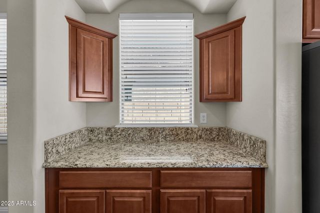 18438 W LAVENDER Lane, Goodyear, AZ 85338
