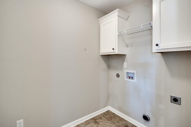 200 HEDGE ROSE BLVD, Somerville, TN 38068