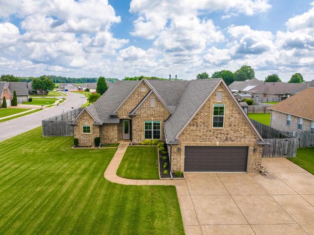 200 HEDGE ROSE BLVD, Somerville, TN 38068