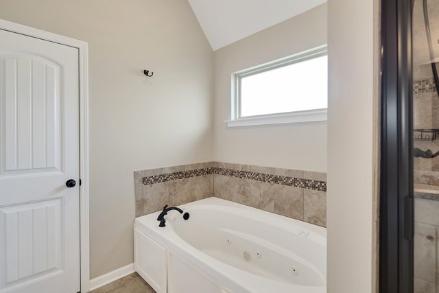 200 HEDGE ROSE BLVD, Somerville, TN 38068