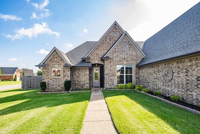 200 HEDGE ROSE BLVD, Somerville, TN 38068