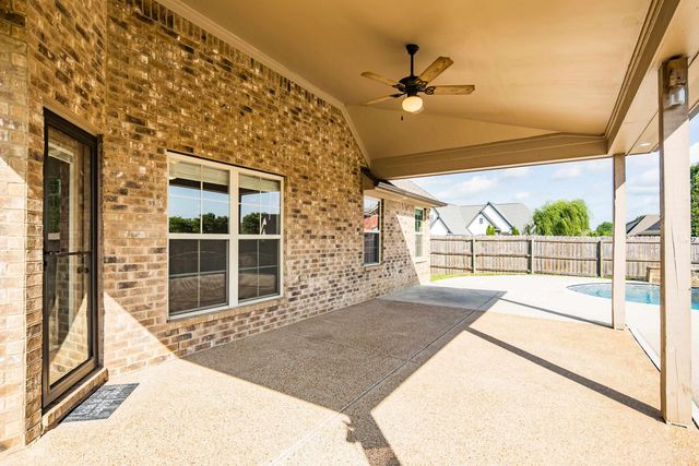 200 HEDGE ROSE BLVD, Somerville, TN 38068