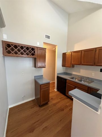 4122 Cochise Drive, Balch Springs, TX 75180