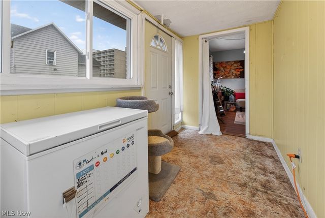 30 22nd Street NW, Barberton, OH 44203