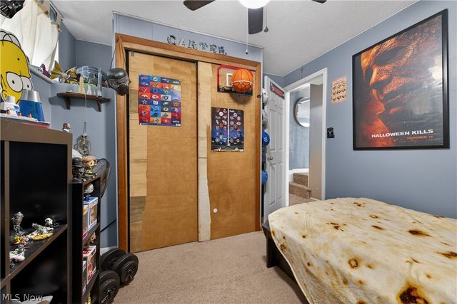 30 22nd Street NW, Barberton, OH 44203