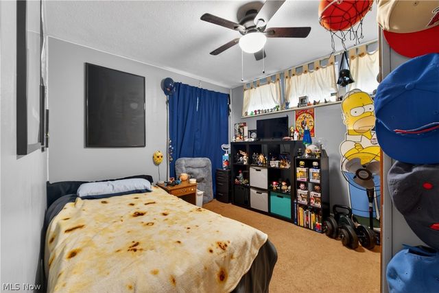 30 22nd Street NW, Barberton, OH 44203