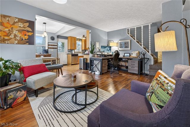 30 22nd Street NW, Barberton, OH 44203