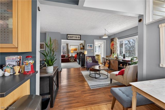 30 22nd Street NW, Barberton, OH 44203