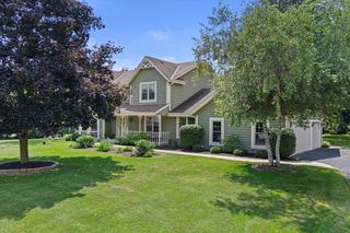 W302N6693 Lillian DRIVE, Hartland, WI 53029