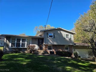 7011 Kensington Road NE, Carrollton, OH 44615