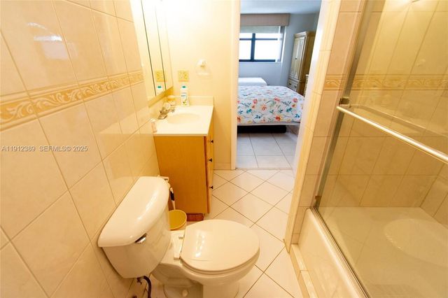 1621 Collins Ave 406, Miami Beach, FL 33139