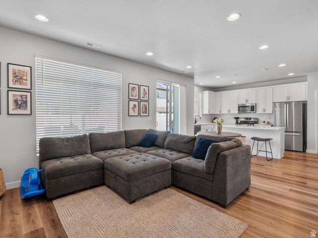 3062 S 2425 W, Syracuse, UT 84075