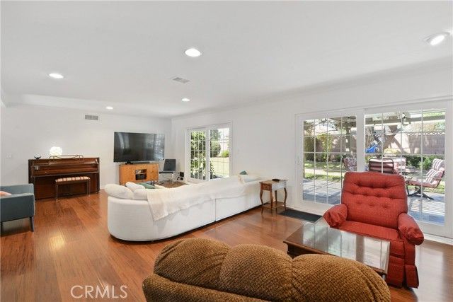 1303 W Greenhaven, San Dimas, CA 91773