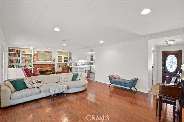 1303 W Greenhaven, San Dimas, CA 91773