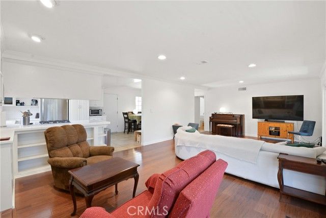 1303 W Greenhaven, San Dimas, CA 91773