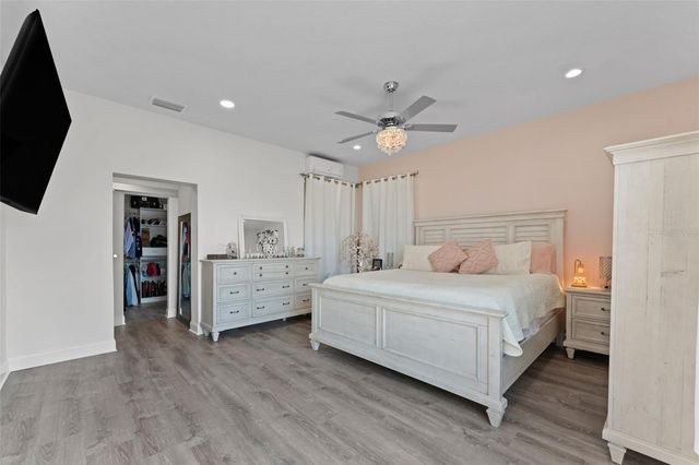 7811 1ST AVENUE S, St Petersburg, FL 33707