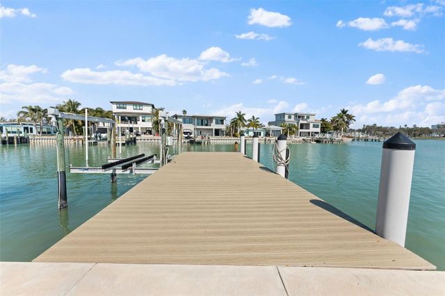 7811 1ST AVENUE S, St Petersburg, FL 33707