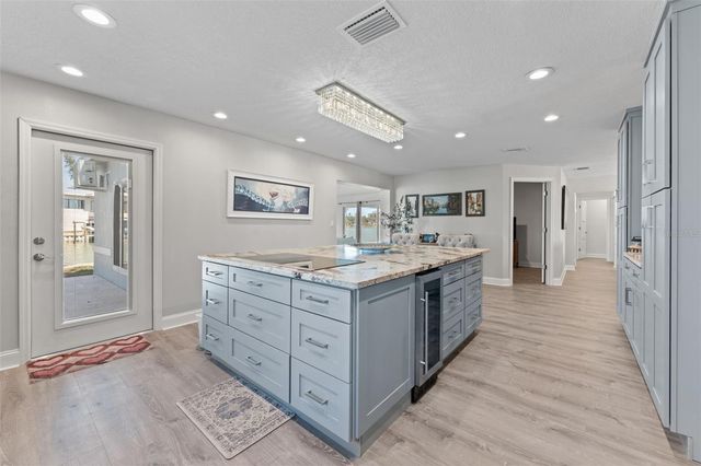 7811 1ST AVENUE S, St Petersburg, FL 33707