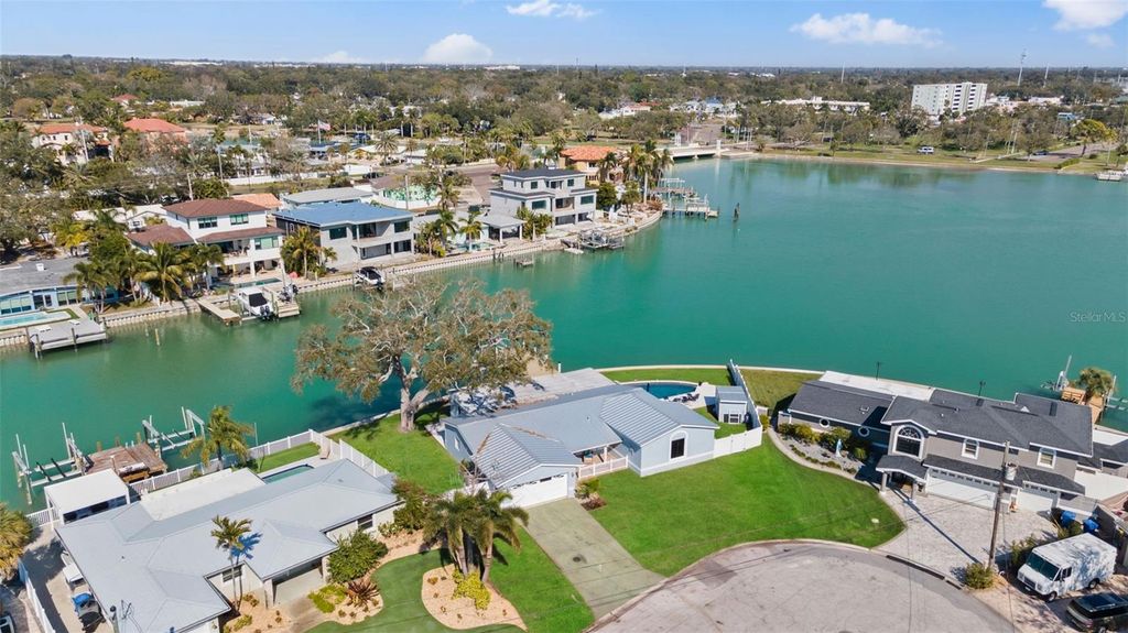 7811 1ST AVENUE S, St Petersburg, FL 33707