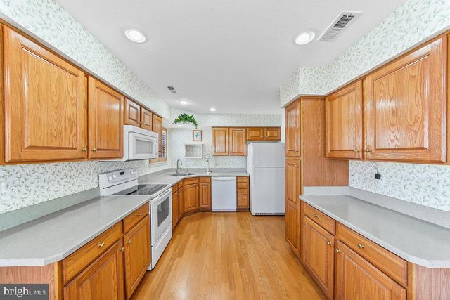 149 INDIGO DR, Mount Laurel, NJ 08054